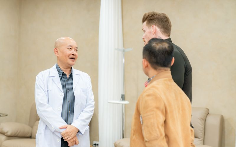 Meijibio kết hợp cùng PGS.TS.BS Phan Toàn Thắng với sứ mệnh cầu nối y học tái tạo