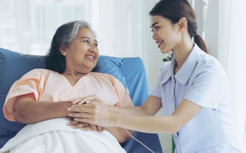 Sử dụng cấy ghép tế bào gốc tạo máu điều trị nhiều bệnh như suy giảm miễn dịch, huyết học